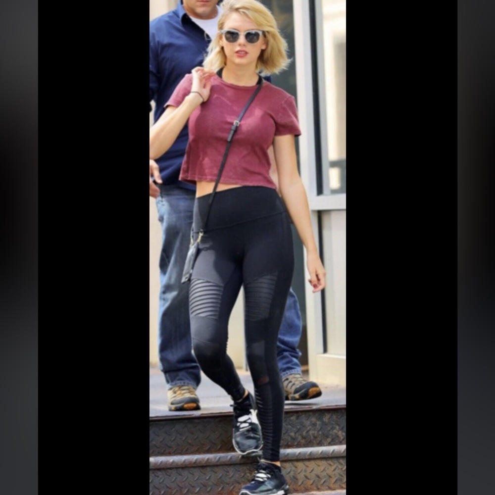 TAYLOR SWIFT & GIGI HADID Moto ALO YOGA LEGGINGS SIZE M